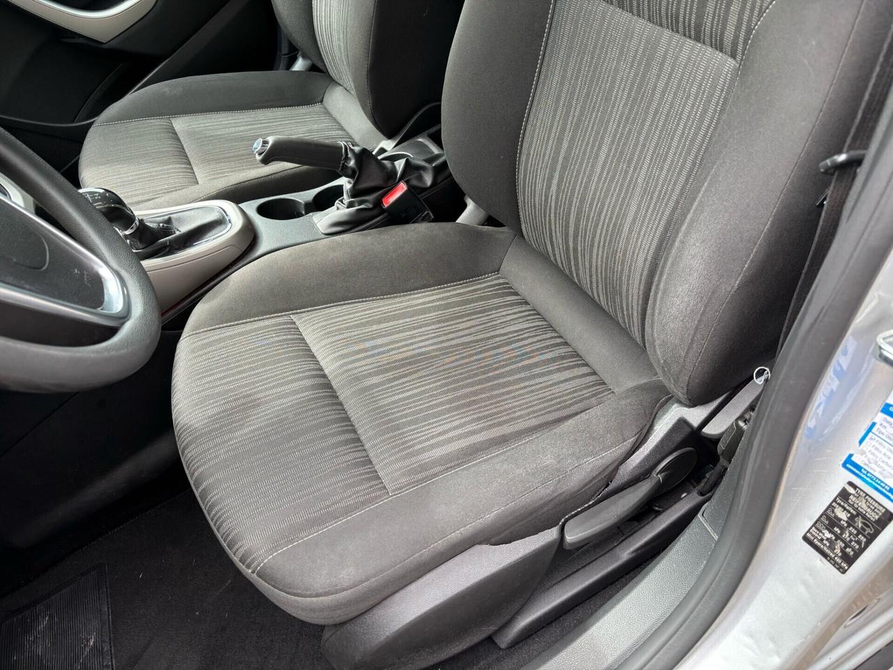 Opel Astra 1.4 100CV Sports Tourer Cosmo ok Neopatentati