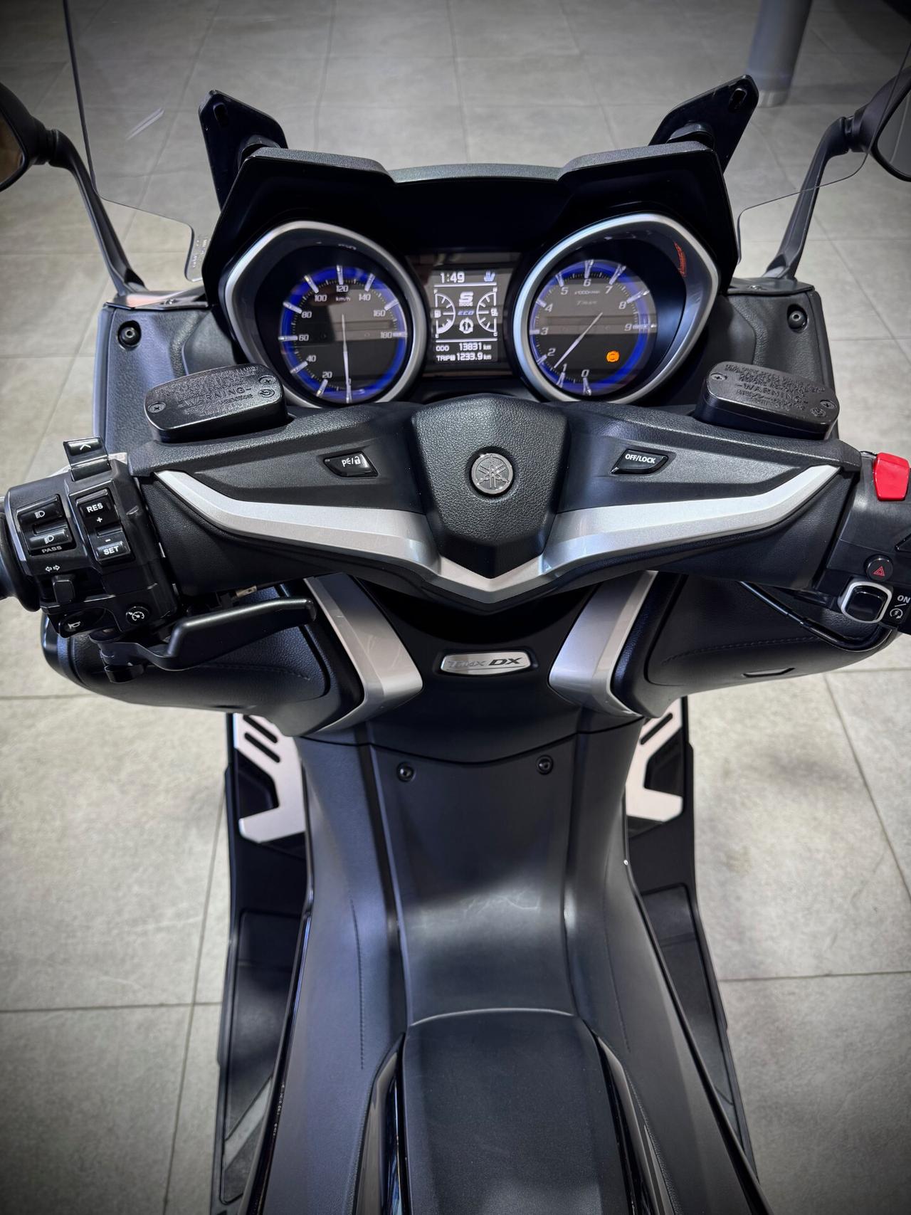 Yamaha T Max 530 DX "12.000 KM"