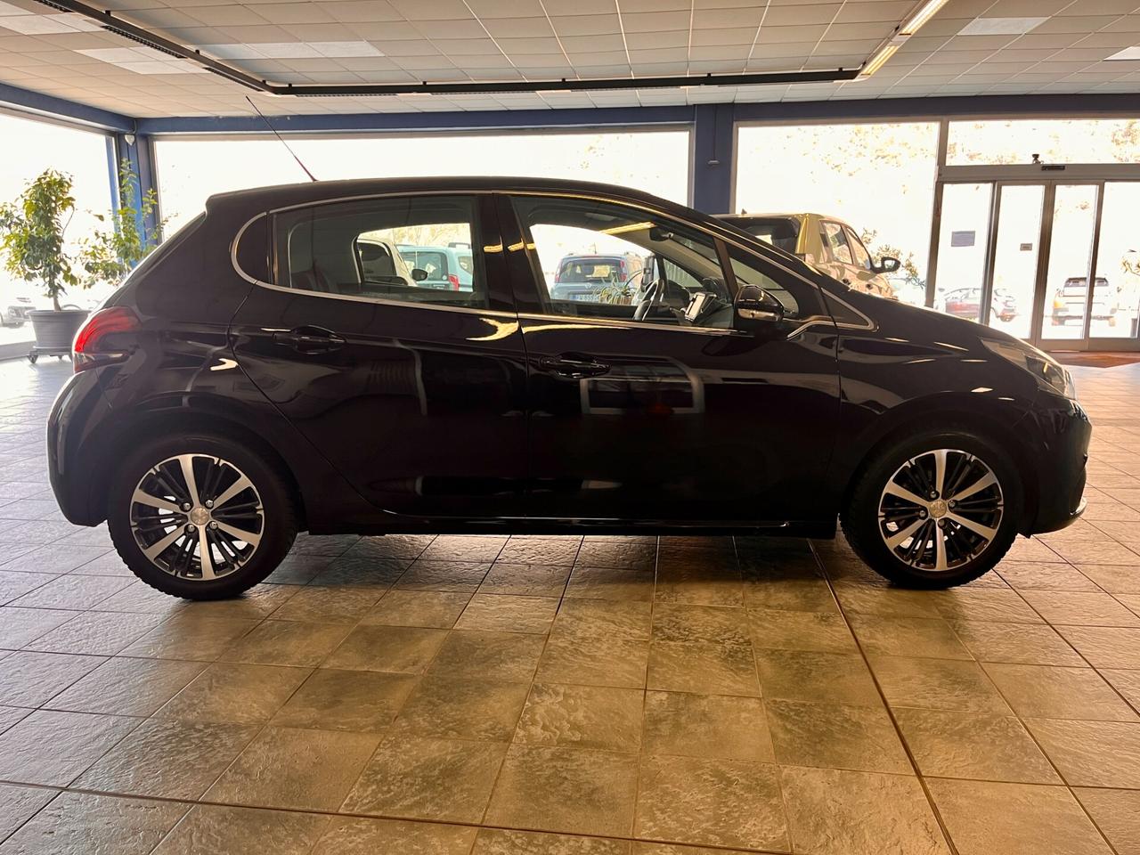 Peugeot 208 1.2 82cv 5 porte Allure