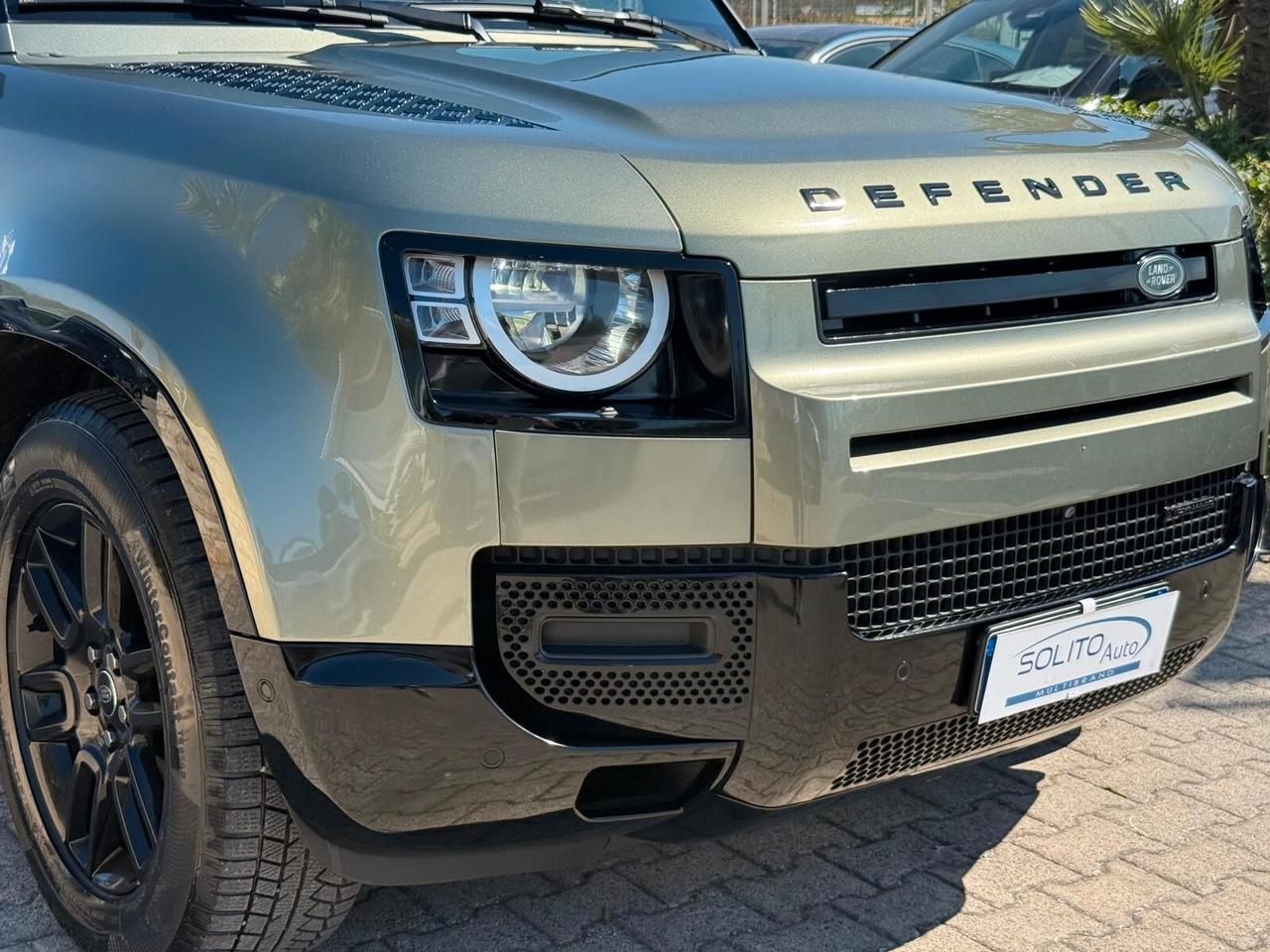 Defender 110 5P 3.0d 250 CV X-Dynamic S Pancea Green Bi-color