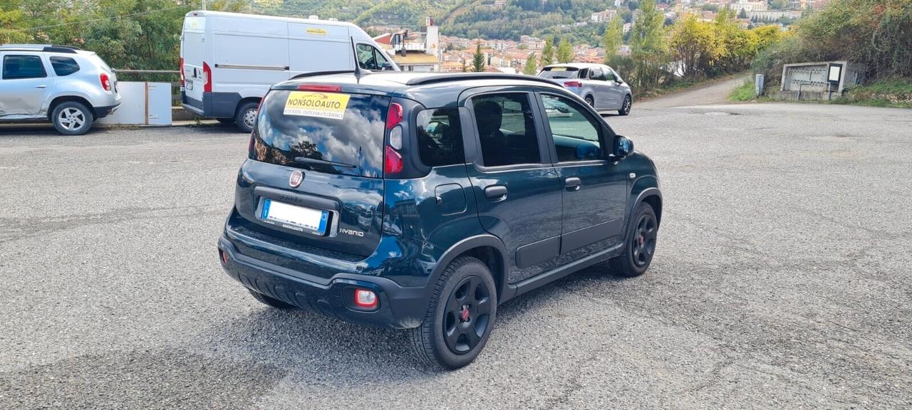 Fiat PANDA CROSS 1.0 FireFly Hybrid -9/23-km 7700