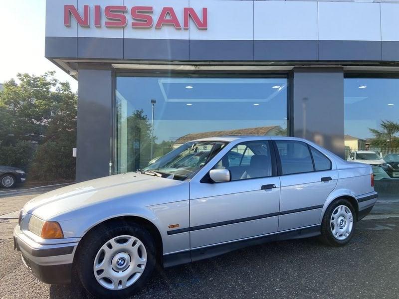 BMW Serie 3 318 1.8 115CV 4P