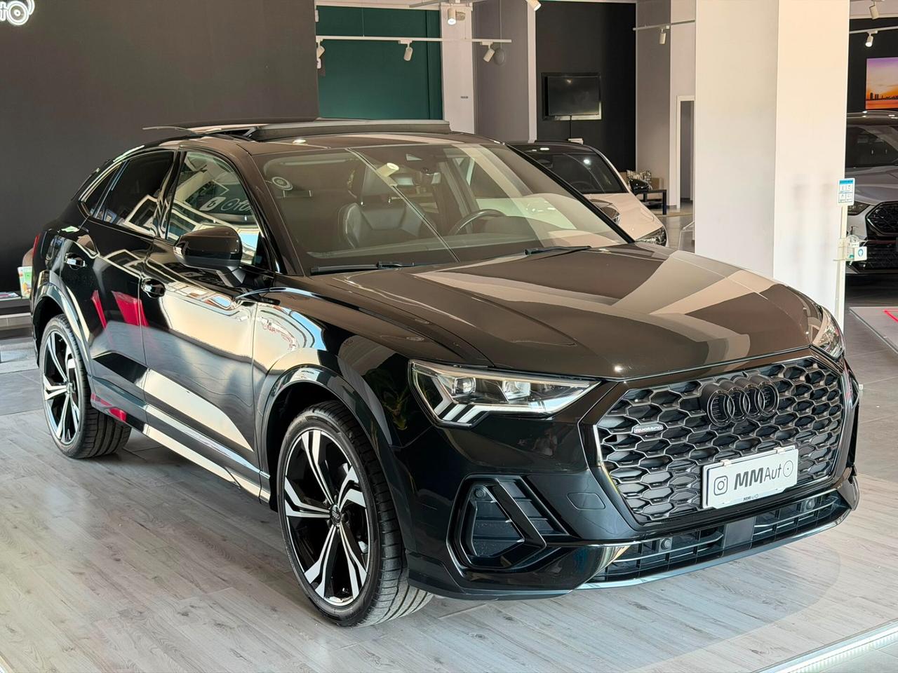 Audi Q3 SPB 35 TDI quattro S-Tronic S-Line Identity Black