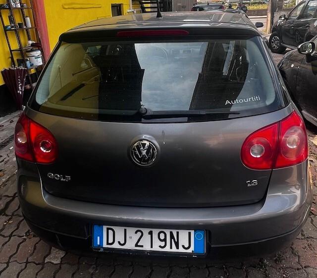 Volkswagen Golf 1.6 5p. Comfortline