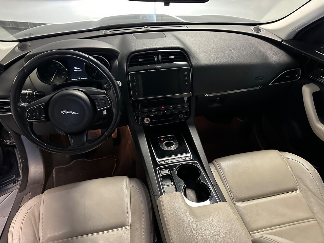 JAGUAR F-PACE 2.0 D 180CV MOTORE REVISIONATO