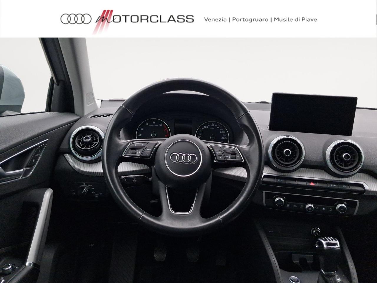 Audi Q2 30 1.0 tfsi admired