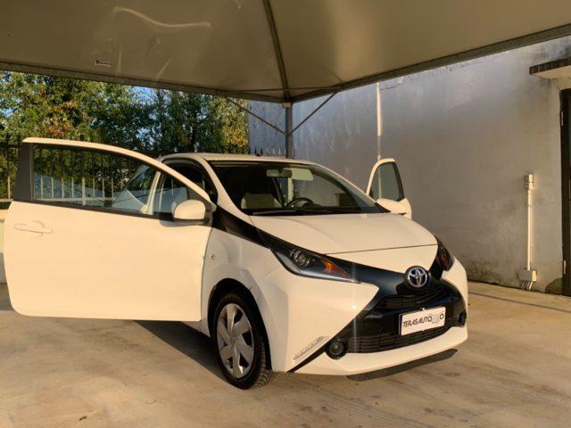 TOYOTA Aygo 1.0 VVT-i 69 CV 3 porte x-play OK NEOPATENTATI