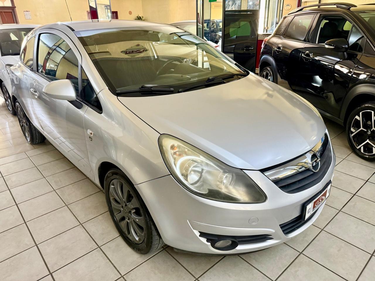 Opel Corsa 1.2 3 porte Edition