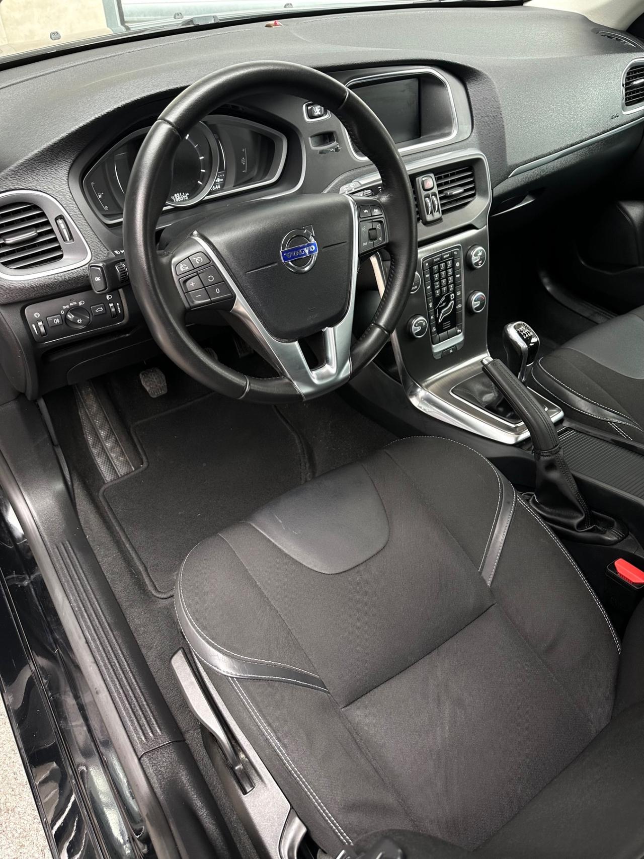 Volvo V40 D2 ‘eco’ Momentum 2.0 diesel 120cv