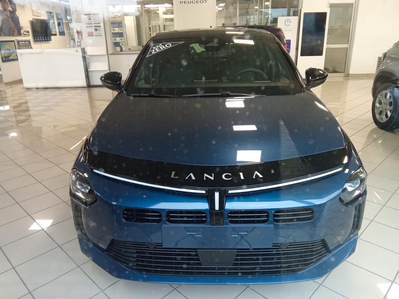 Lancia Ypsilon Hybrid e-DCT