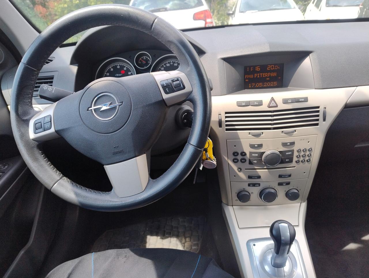 Opel Astra 1.6 16V VVT 5 porte Easytronic Cosmo