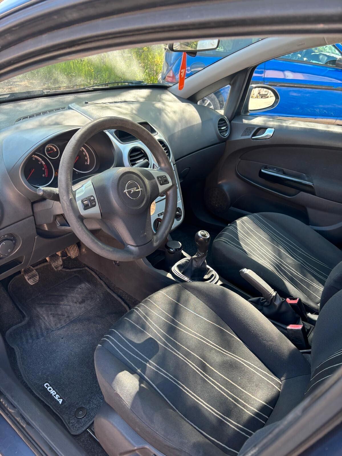 Opel Corsa 1.2 80 CV GPL-TECH CLUB 5P