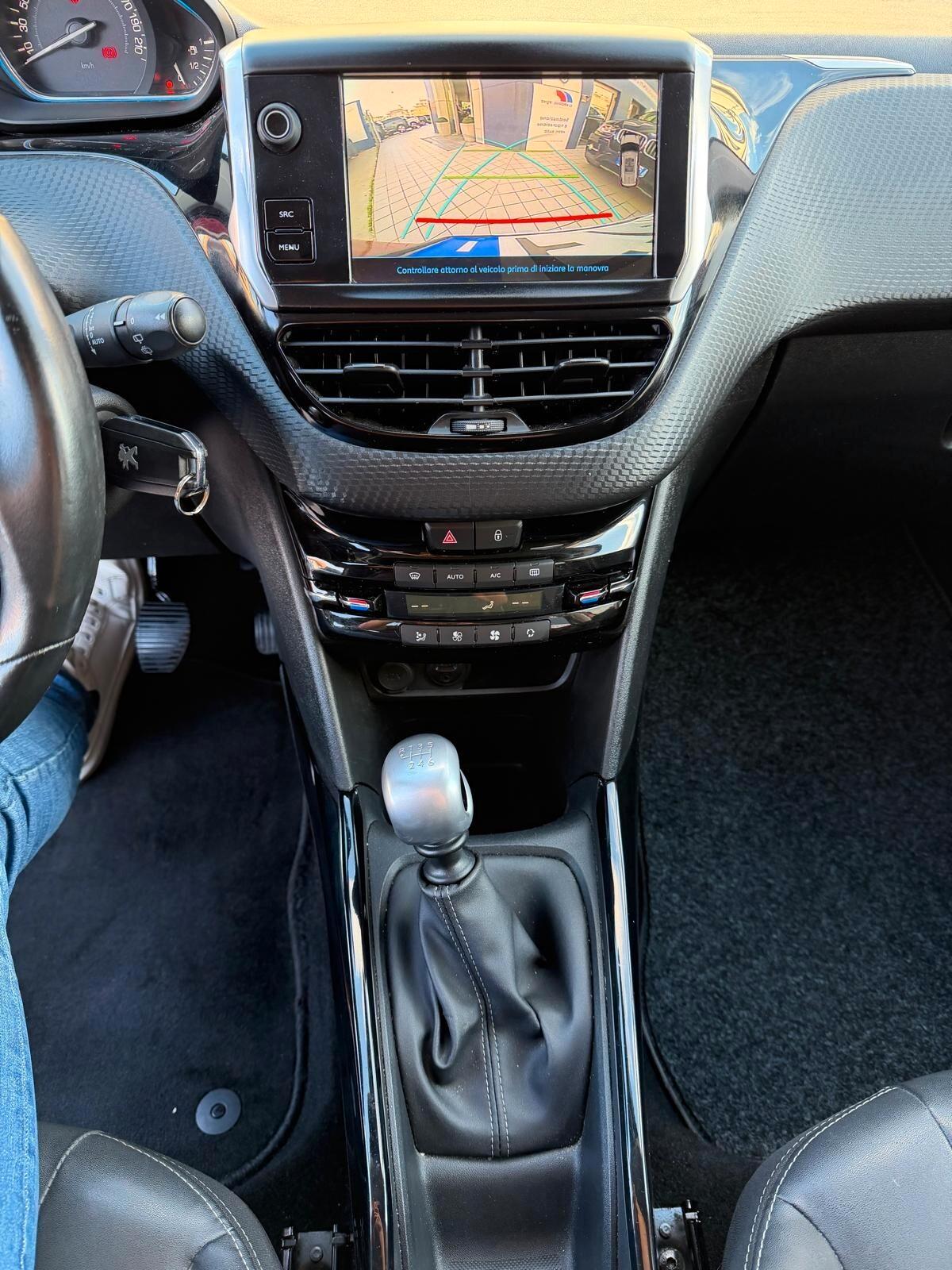 Peugeot 2008 BlueHDi 100 ALLURE