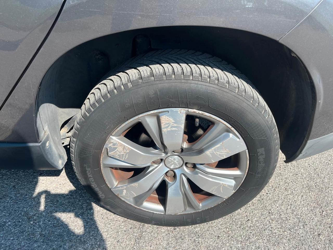 Peugeot 2008 PureTech 82 Allure