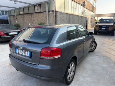 AUDI A3 SPORT-BACK 1.6 BENZINA EURO4 CLIMA FUNZIONATE
