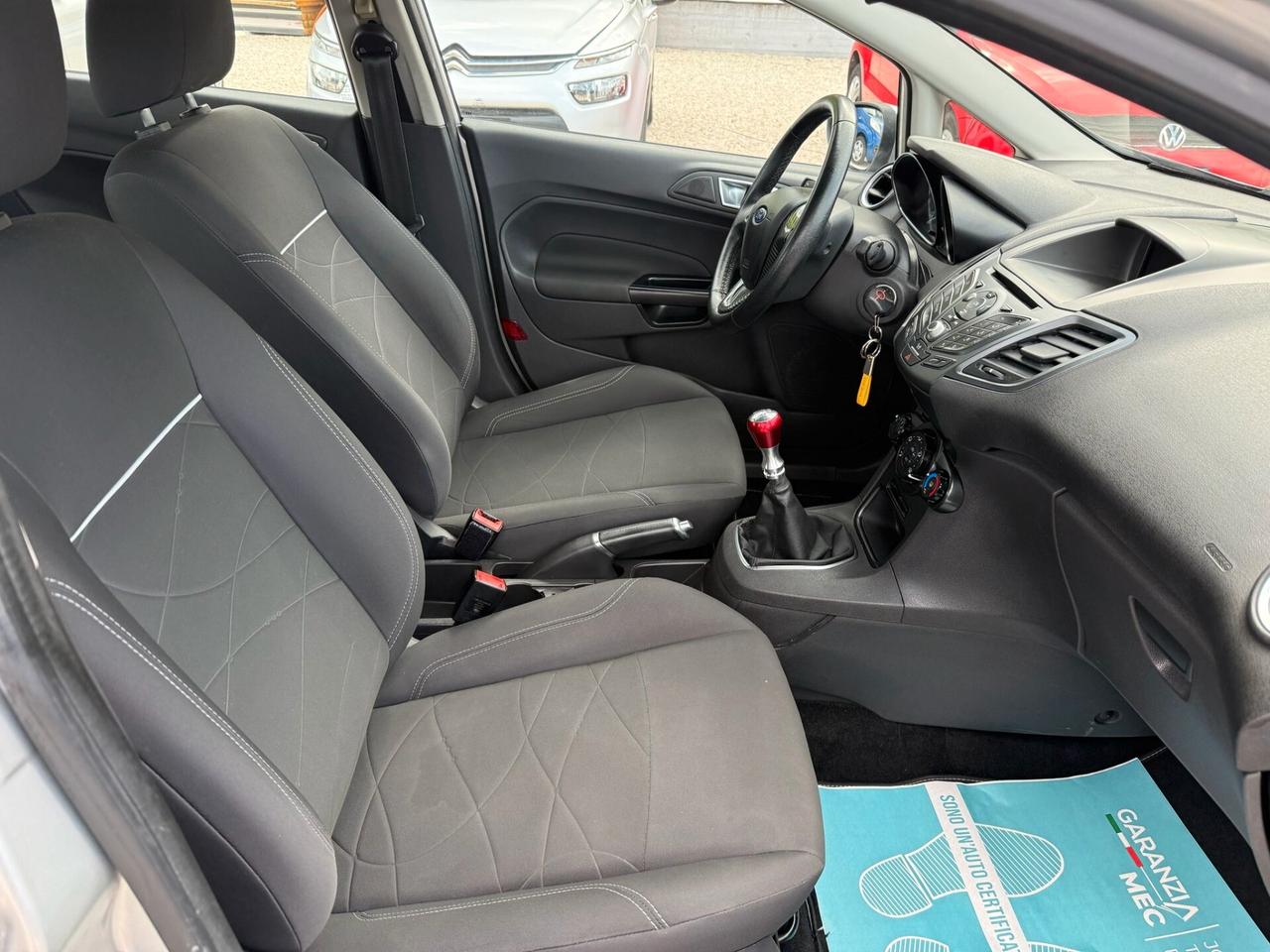 Ford Fiesta 1.5 TDCi 75CV 5 porte Black & White Edition