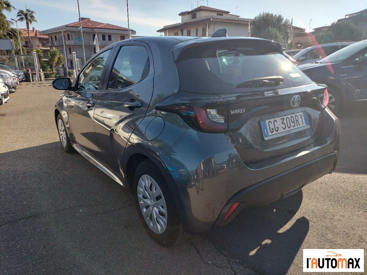 TOYOTA - Yaris 1.5h Business