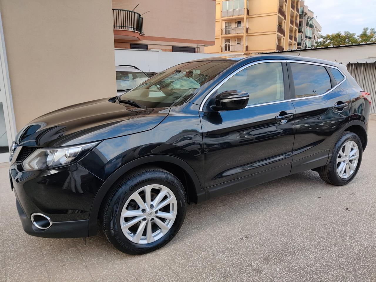 Nissan Qashqai 1.5 Diesel LED