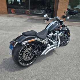 Harley-davidson Softail Breakout 117 , KM 0 , Garanzia fino 12/2027
