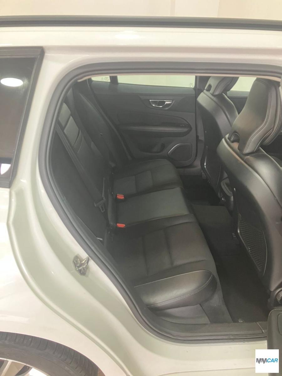 VOLVO - V60 - D3 Geartronic Business Plus