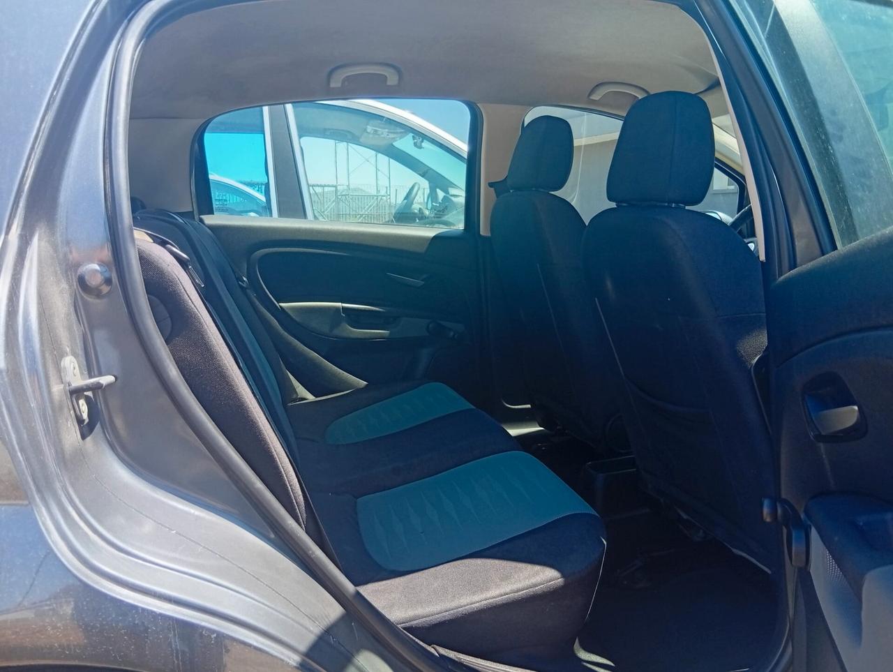 Fiat Grande Punto 1.3 MJT 75 CV 5 porte Fun