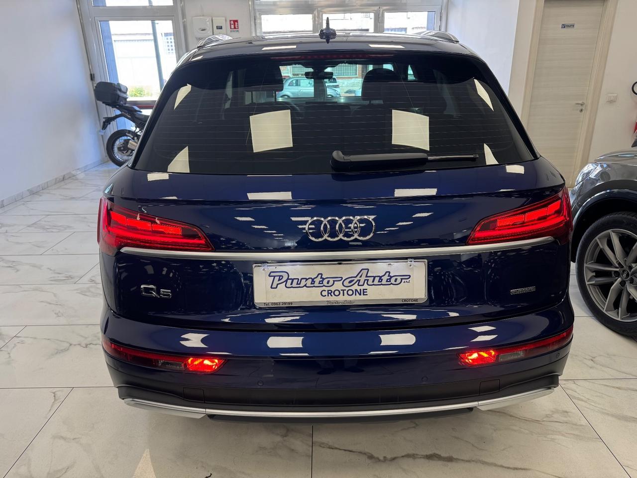 Audi Q5 50 TFSI e quattro S tronic Business