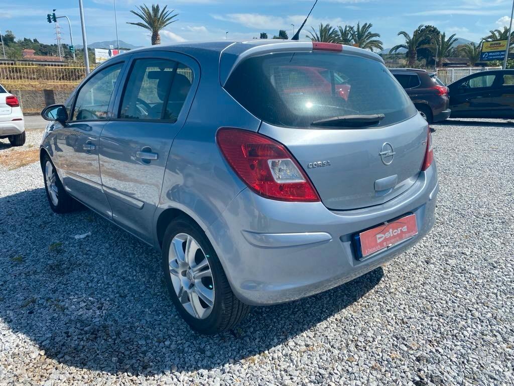 Opel Corsa 1.3 multijet 90CV 5 porte Cosmo Manuale