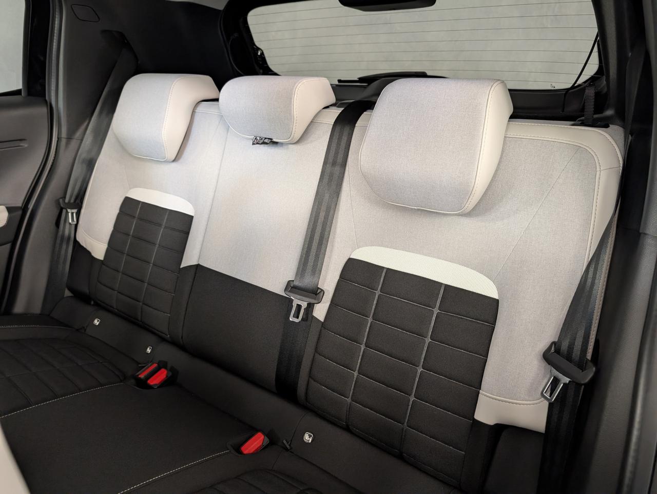Citroen c3 iv 1.2 puretech Turbo 100cv Max