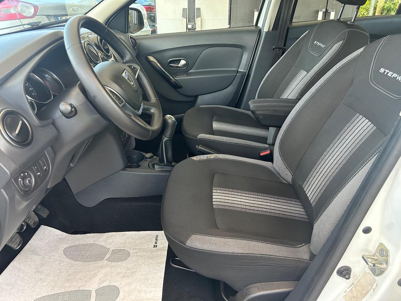 Dacia Sandero 1.5dCi NAVI Serie Speciale Wow
