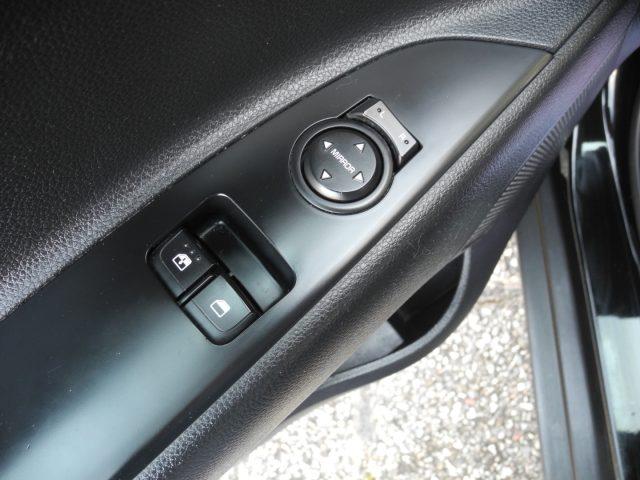 KIA Stonic 1.6 CRDi 110cv Urban -BiColor-Ok NEOPAT.- EURO 6/B