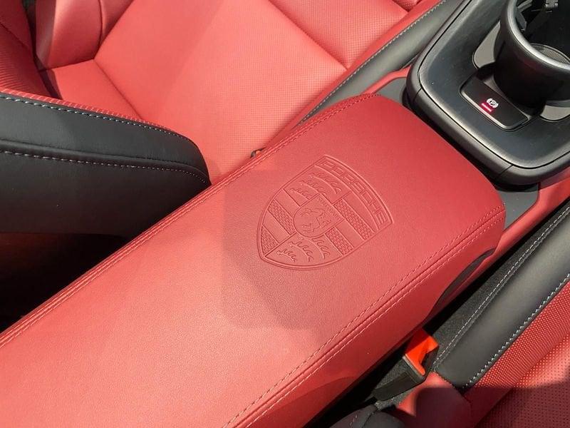 Porsche 911 992.2 Targa 4 GTS PDK - IVA Esposta