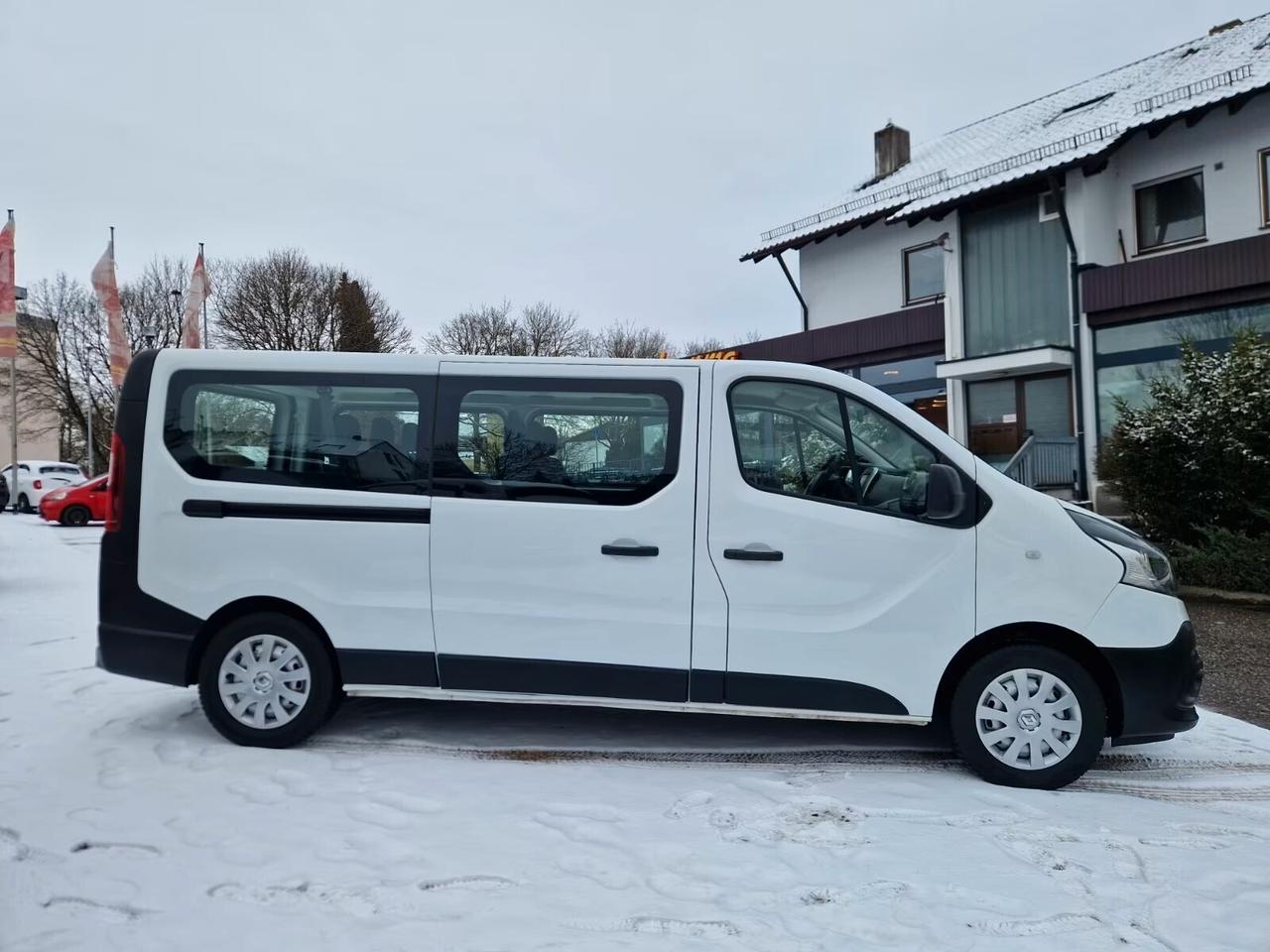Renault Trafic T29 Combi L2H1 9 posti/navigatore/aria