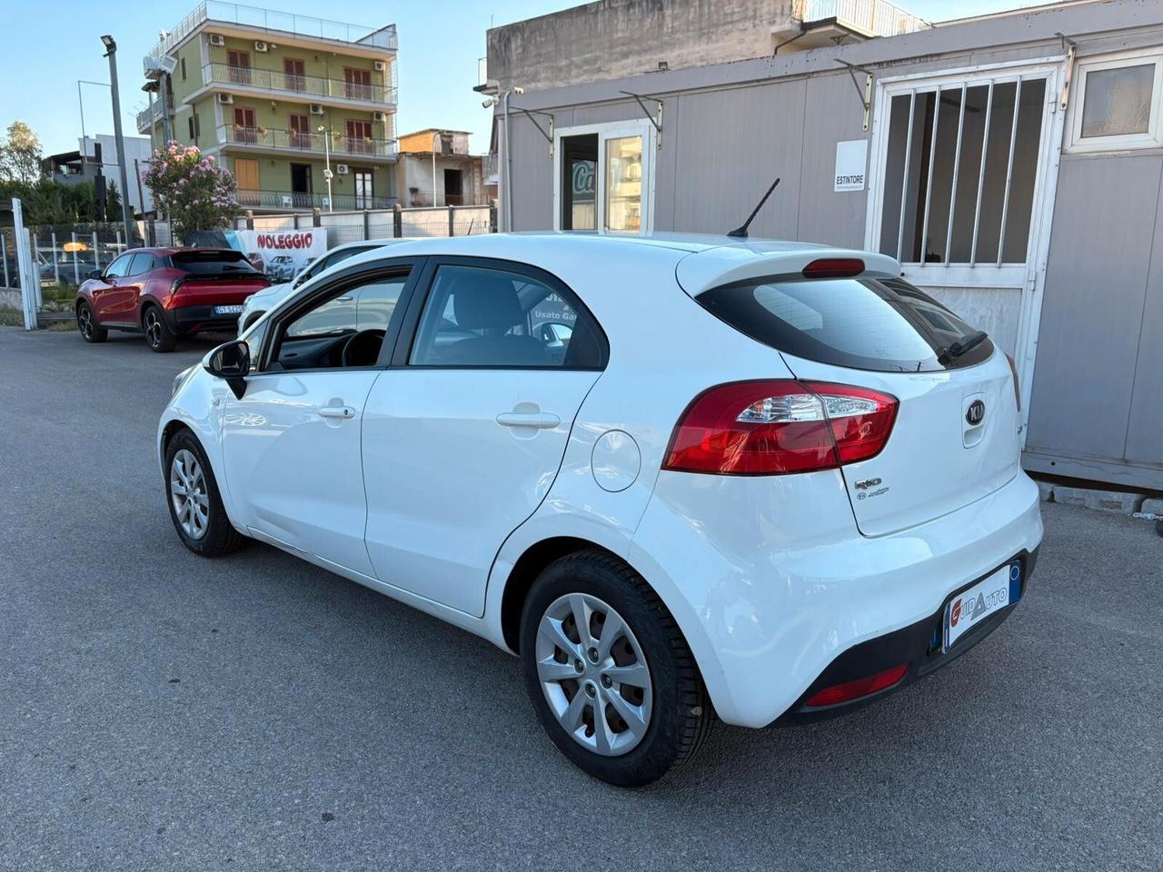 Kia Rio 1.4 CRDi WGT 5p. EX
