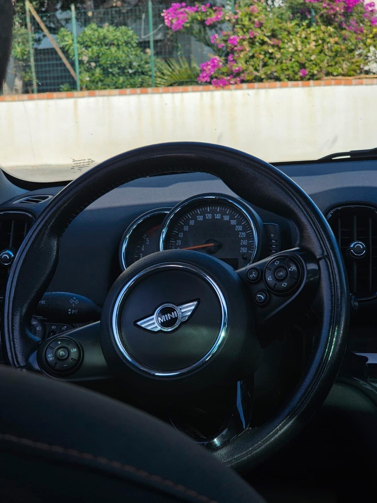 Mini Cooper D Countryman 2.0 Hype