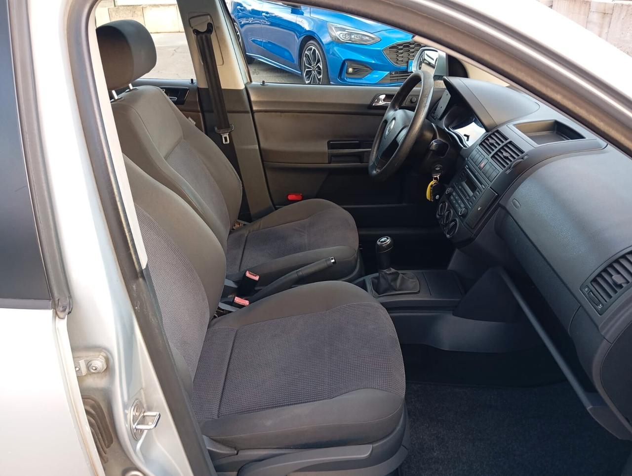 Volkswagen Polo 1.4/80CV 16V 5p. Comfort. BiFuel G