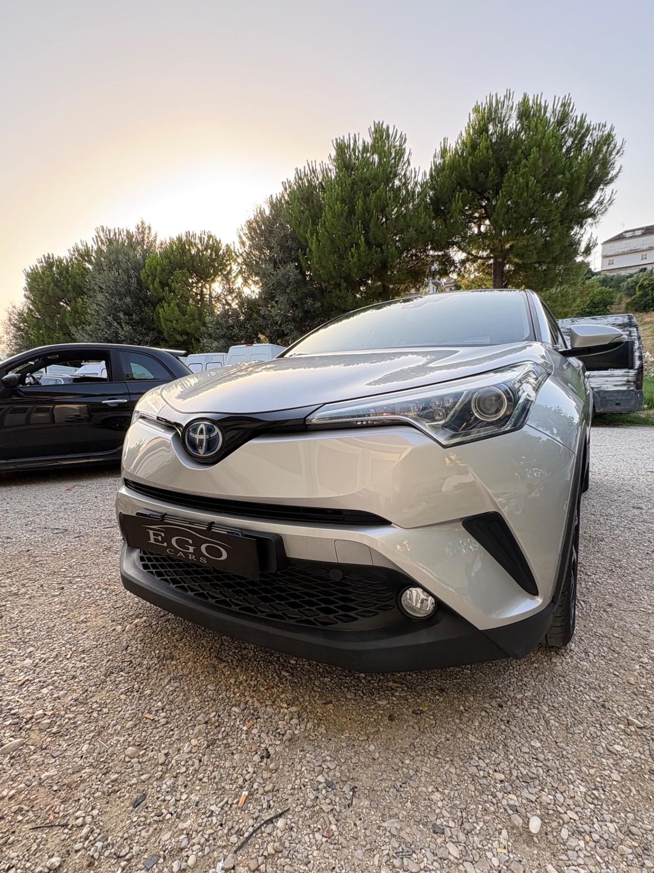 Toyota C-HR 1.8 Hybrid E-CVT Style+