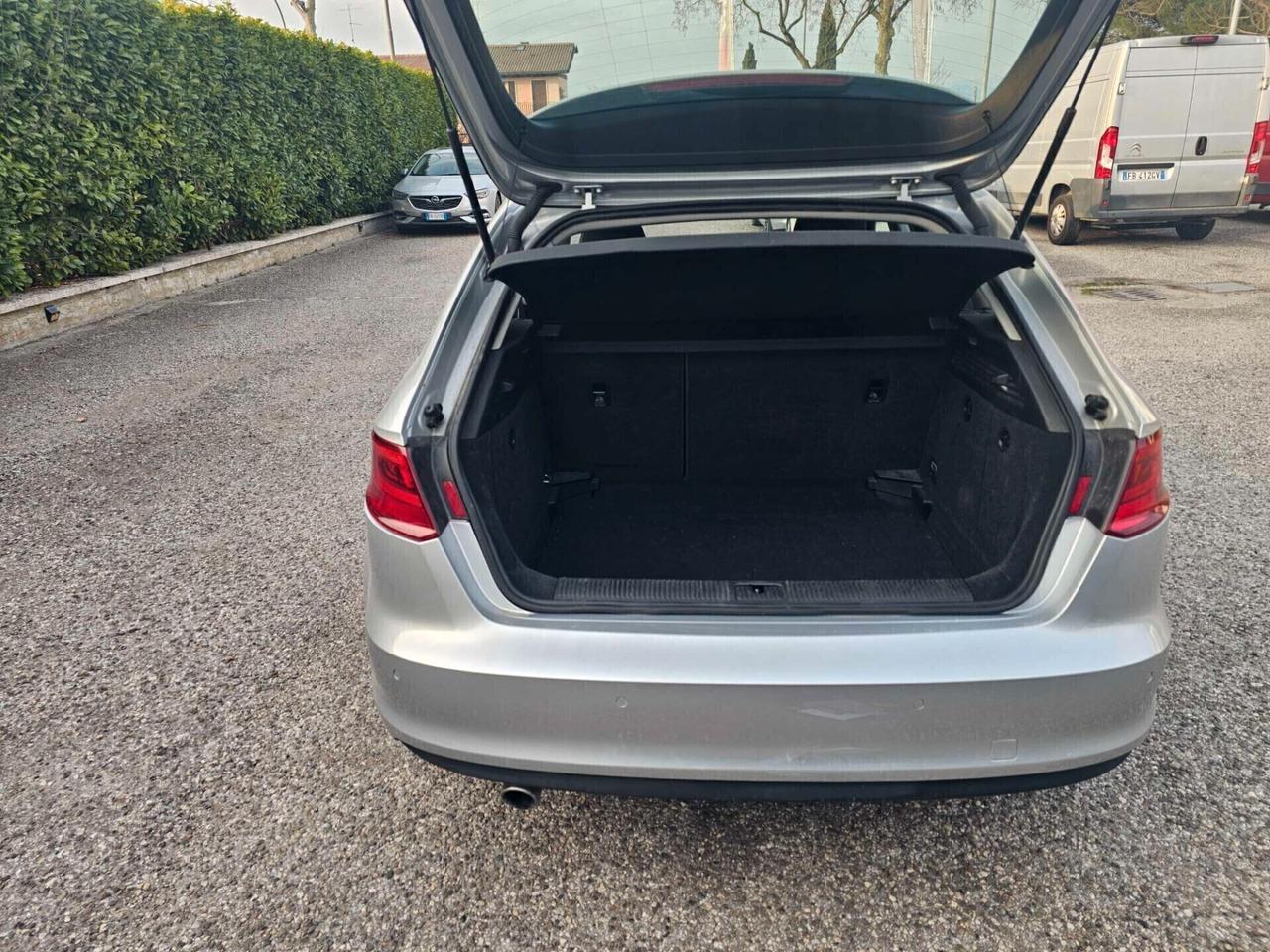 Audi A3 SPB 1.6 TDI clean diesel S tronic Ambition