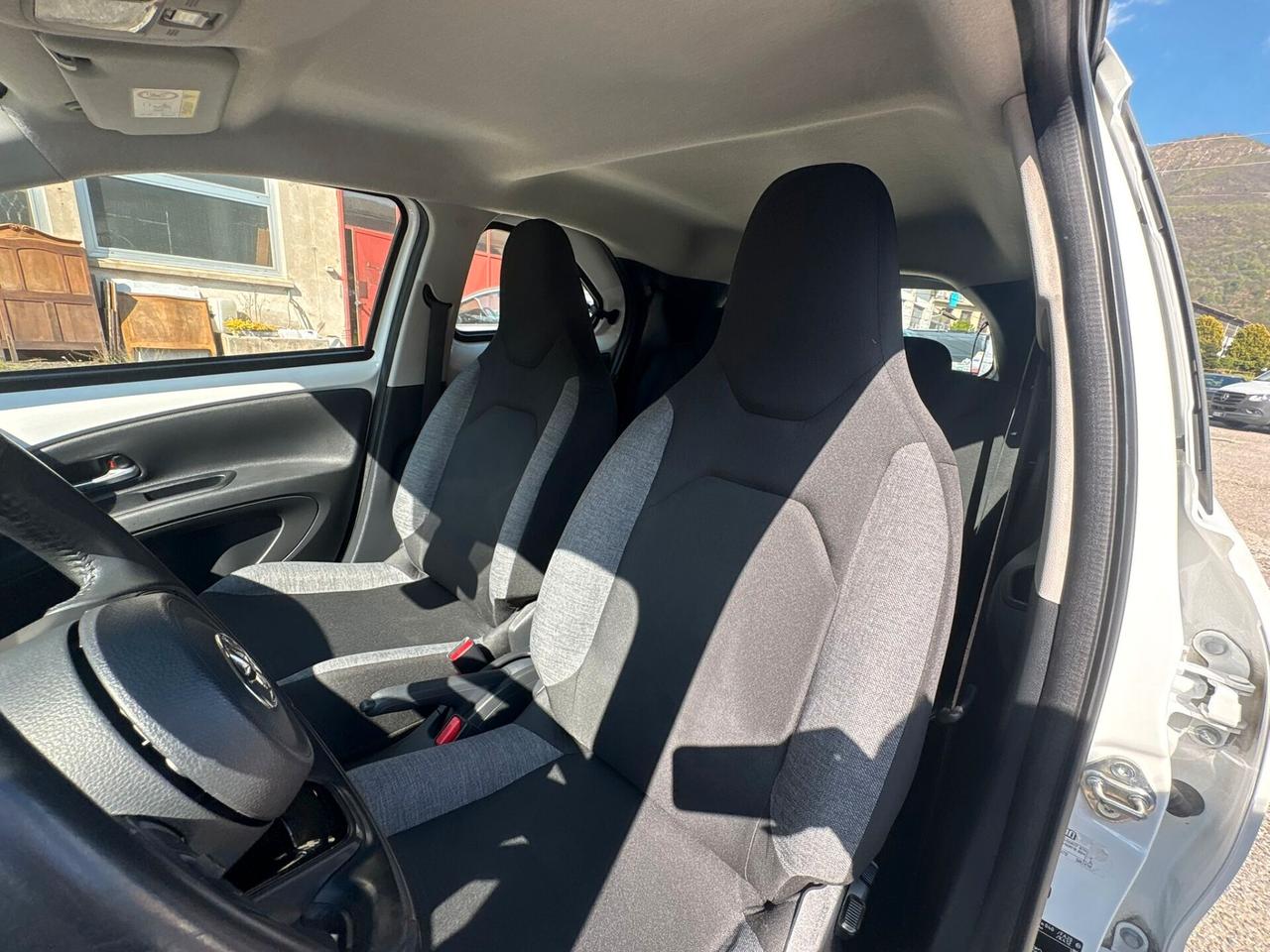 Toyota Aygo X 2022 Active S-CVT – Compatta, Stilosa e Super Accessoriata!