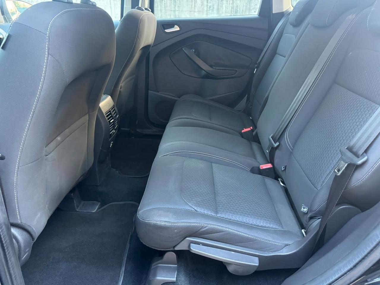 Ford Kuga 1.5 TDCI 120 CV S&S 2WD Titanium