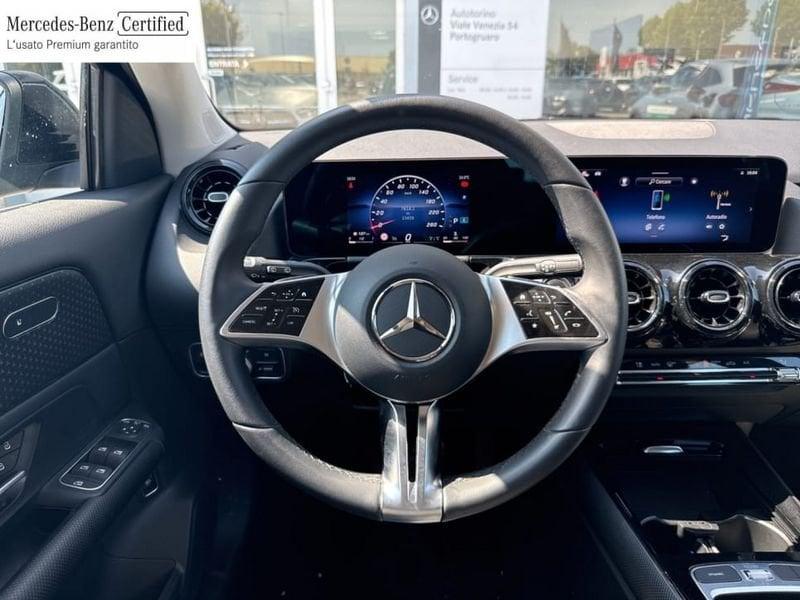 Mercedes-Benz GLA 180 D ADVANCED AUTO