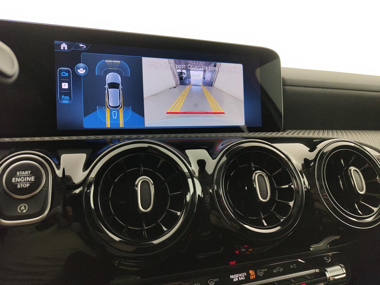 Mercedes-Benz A 180 d Advanced auto