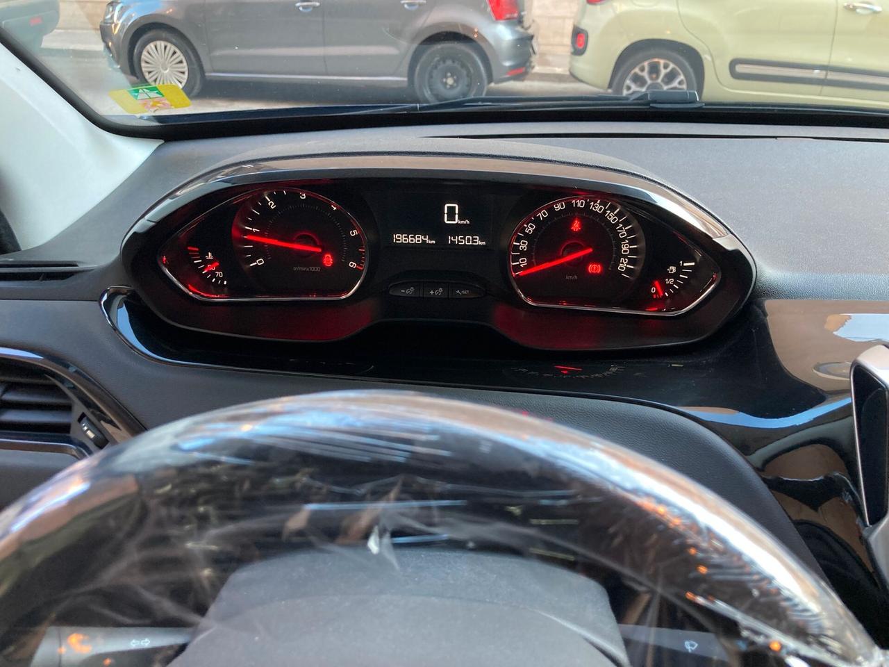 Peugeot 208 1.4 HDi - IDEALE X NEOPATENTATI - 2013