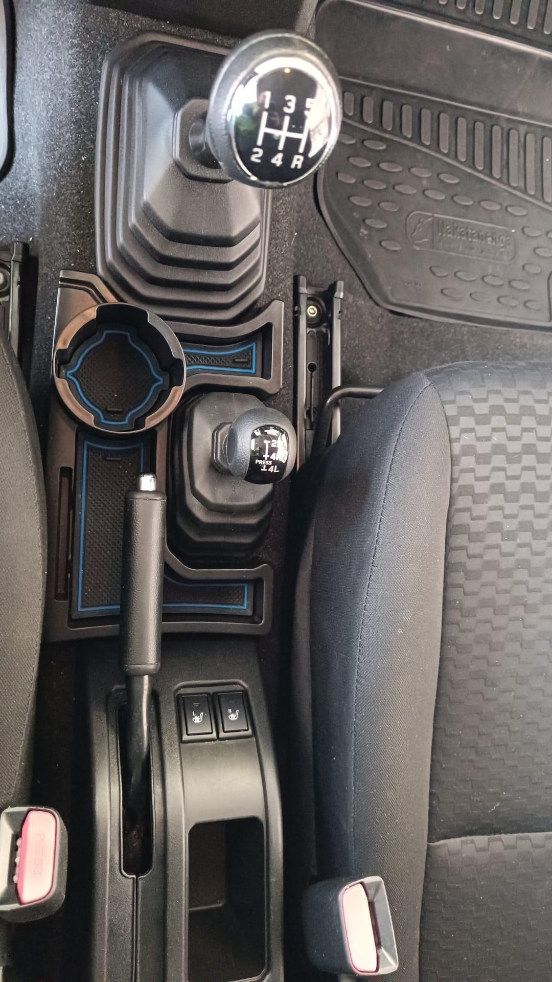 SUZUKI JIMNY 4X4 RIDOTTE 4 POSTI GANCIO TRAINO