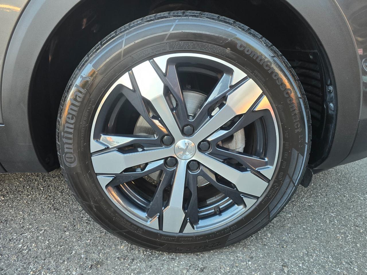 Peugeot 3008 1.5 Bluehdi GT Line / GRIP CONTROL+CAMERA 360°