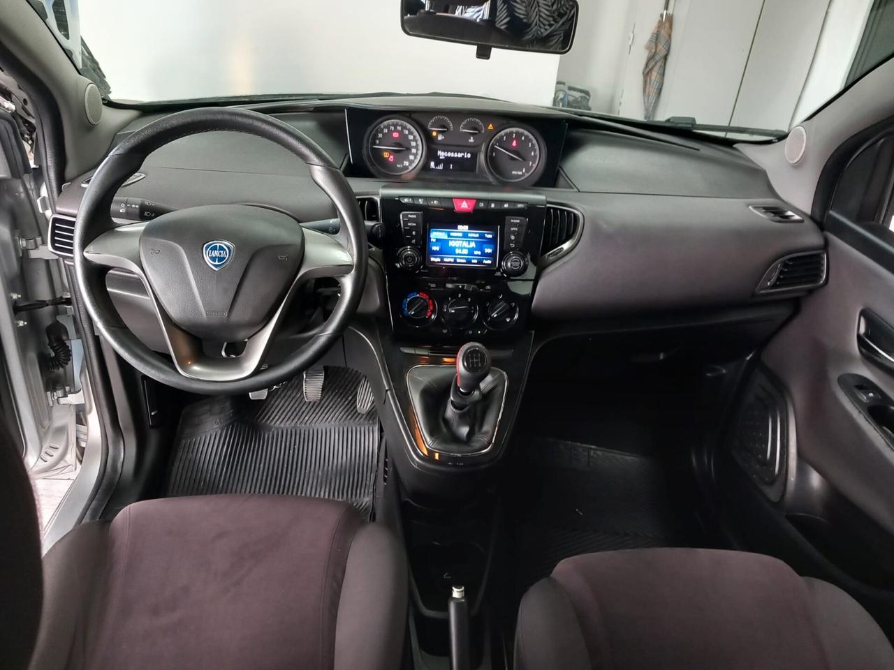 Lancia Ypsilon 1.2 Platinum GPL