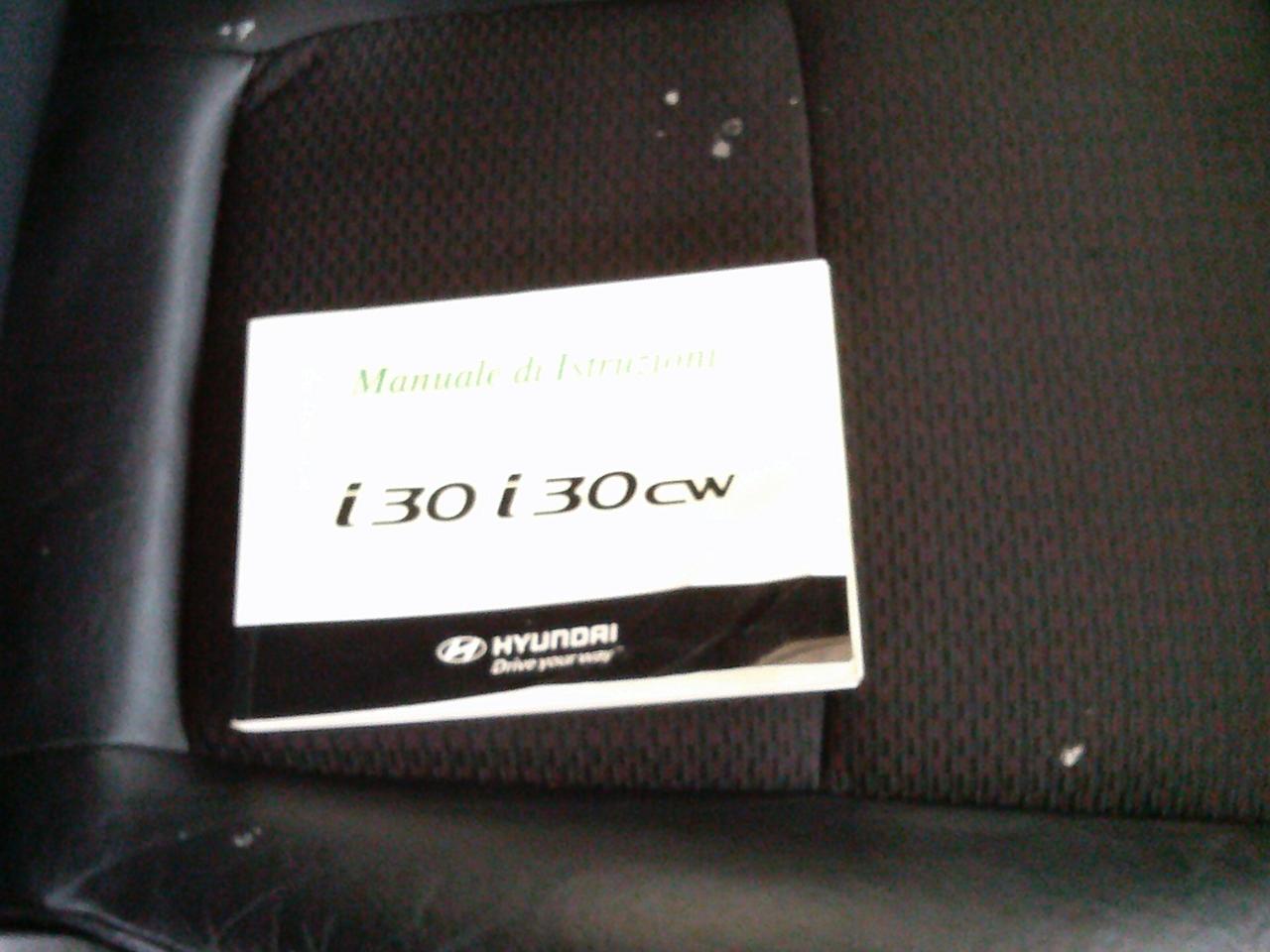 Hyundai i30 SW 1.6 CRDi 115CV FULL09