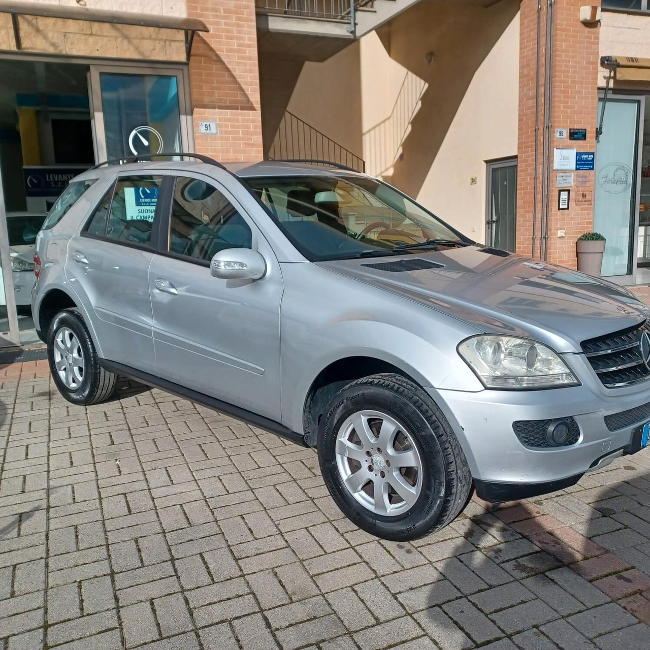 ML 280 CDI 3.0 TDI 4X4 AUTOM. OTTIME CONDIZIONI