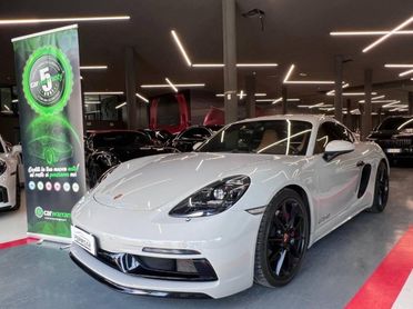 Porsche Cayman 4.0 GTS pdk