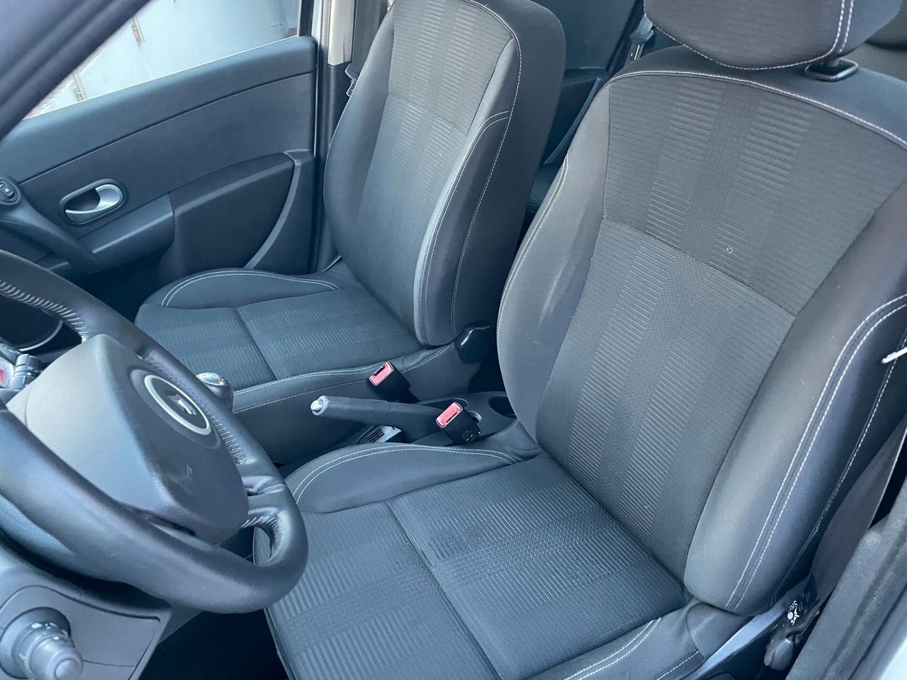 Renault Clio 1.2 16V 5 porte 20th Anniversario