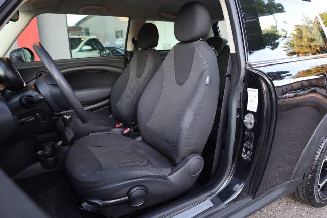 MINI One 1.6 16V One (55kW) 17" Ideale per NEOPATENTATI